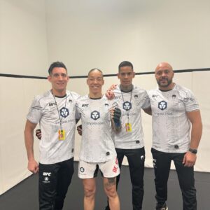 Germaine de Randamie Instagram - Hi guys, just wanna let you all know I’m okay. A little heartbroken but that’s part of the job. Not the fight and result I worked my ass of for. But he this is also part of fighting. You Winn some you learn some. I wanna thank my team, my coaches, my teammates, friends and family for this amazing journey. All my fans and everybody that reached out thank you🙏 I truly appreciate you. Time to go back to the drawing board and come back stronger❤️🙏 “DIE WITH MEMORIES, NOT DREAMS” love Germaine “The Ironlady” de Randamie @saidelbadaouiofficial @duanemma @jivanakihary @lizzygevers #ufc #ufcfighter #blessed #utrecht #netherlands #mma #wmma #prouddutchie #nevergivingup #fy