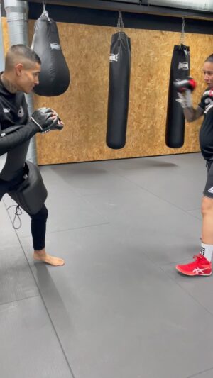 Germaine de Randamie Instagram - So blessed to be still working with my brother from another mother @jivanakihary he keeps me saint and fit during pregnancy 💙🙏🏻 #blessed and #unstoppable #fitmommy #utrecht #netherlands @training_factory_culemborg #germainederandamie #teamironlady #mma #ufcfighter #ufc #mma #kickboxing #fitdutchie #fitmom #pregnant
