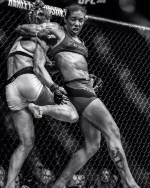 Germaine de Randamie Instagram - Everybody reaches a point in life where his faith and his purpose are tested. Most give up, but a true warrior recognizes the illusion of despair, the  blessing hidden behind the curse, and carries on with vigor, for he is made aware that quitting never led a person to his victory.  #germainederandamie #teamironlady #ironlady #blessed #ufc #ufcfighter #athlete #holland #netherlands #utrecht #fitdutchie #fitgirl #tattooedgirl
