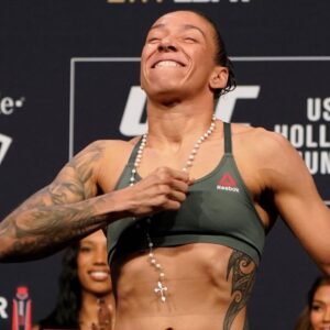 Germaine de Randamie Instagram - I rise to the occasion. With the heart of a beast and a mind of my own. - UNBREAKABLE 💪 “DIE WITH MEMORIES, NOT DREAMS” #germainederandamie #teamironlady #ufc #ufcfighter #netherlands #fitgirl #tattooedgirl #fitdutchie #fighter #athlete #holland