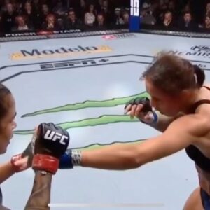 Germaine de Randamie Instagram - Today 3 years ago. Dammmm time flies!! Patiently waiting to come back💪🙏🏻 It’s far from over!!! “2023” !! #blessed and #unstoppable #utrecht #netherlands #ufc #ufcfighter #mma #fitdutchie #fitgirl #fighter #teamironlady #germainederandamie #athlete #wmma