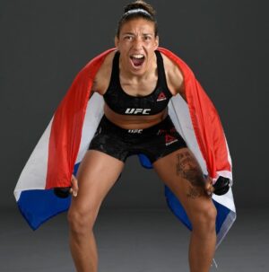 Germaine de Randamie Instagram - We do not remember days, we remember moments❤️🙏🏻#germainederandamie #teamironlady #holland #ufcfightisland #fightisland #ufc #memories #netherlands #mma #ufcfighter #fitdutchie #tattooedgirl #roodwitblauw #dutchpride #nevergiveup #yasisland