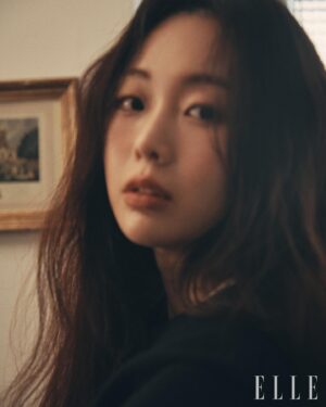 Geum Sae-rok Instagram - @ellekorea 도현서 지수호.