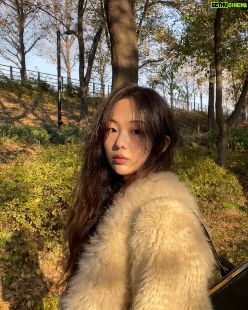 Geum Sae-rok Instagram - 🍂🍁🍃