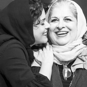Ghazal Shakeri Instagram - …
ای غایب از نظر به خدا میسپارمت
🤍
#مادر 
#فرشته_طائرپور