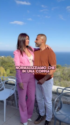 Giada Pezzaioli Instagram - Questo è il mio concetto di coppia, 
Per te invece cosa significa essere una coppia ? 💏 
Scrivimelo nei commenti ⤵️