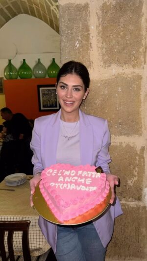 Giada Pezzaioli Instagram - Ultimo esame dato 
A luglio mi laureo ♥️ 
Dottoressa in lingue e letterature straniere ! 

Ce l’ho fatta anche st(r)avolta ! 
#graduation #dottoressa🎓