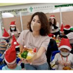 Gigi Lai Instagram – 很開心與一班小朋友一起製作聖誕便當和玩遊戲✨希望這班未來的主人翁能在將來有美好的前程，貢獻社會。預祝所有小朋友聖誕和新年快樂🥳🎉

#Christmas #聖誕節 #聖誕快樂  #新年快樂 #CFSC #基督教家庭服務中心