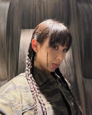 Gigi Yim Instagram - 大家估吓係錄咩歌？😆
🎮🎮🎮
