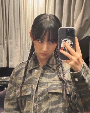 Gigi Yim Instagram - 大家估吓係錄咩歌？😆
🎮🎮🎮