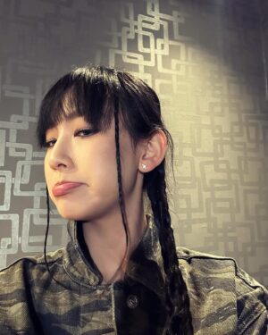 Gigi Yim Instagram - 大家估吓係錄咩歌？😆
🎮🎮🎮