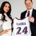 Gimena Gómez Instagram - •| What a weekend! For almost 5 years I’ve seen my now fiancée working hard every day to accomplish his goals. He has taught me perseverance, resistance and resilience as well as many other things. He is not only the new @utsambb head coach now, but also my life coach, too. Thank you so much to the people of San Antonio for the warm welcome! We are so blessed to be a part of this community! Go Runners! 🤙🏻 |• . . . #roadrunners #utsambb #utsaconference #sanantonio #coachclaunch