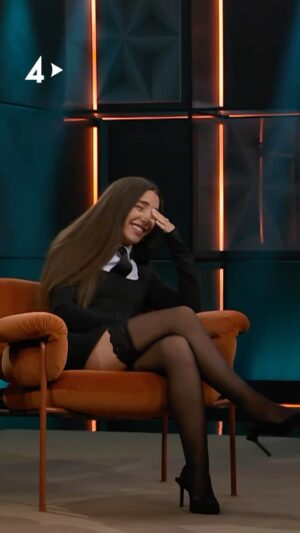 Gina Dirawi Instagram - Det här försvårar mitt liv på alla plan @davidhellenius #helleniushörna 20:00 i @tv4 .