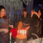 Gina Dirawi Instagram - Vem vill ha födelsedagstårta?