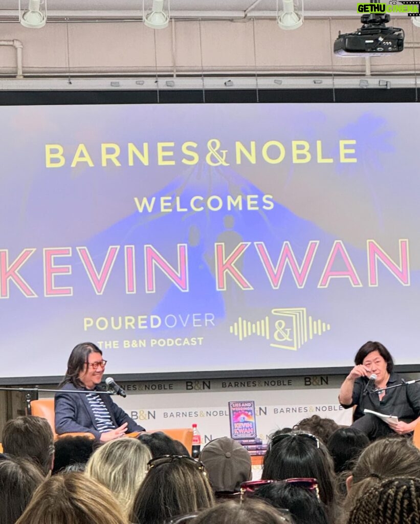 Gina Gershon Instagram - Congratulations to my friend Kevin Kwan for his new book Lies and Weddings!!! such a fun night ! Can’t wait to read !!! @kevinkwanbooks #liesandweddings 👏👏👏✨❤️👏👏