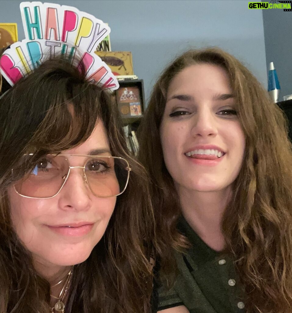 Gina Gershon Instagram - Happy Birthday to my girlie girl Katy! Im so incredibly psyched that you are my Niece. Im so proud of you and really just love you to pieces. So much fun hanging out with you and I love how hard you laugh at crazy movies. Probably should have waited til you were a bit older with the martinis but oh well we had a great time….Thanks Tracy and Steve for making Katy!! #happybirthday @katyfishell