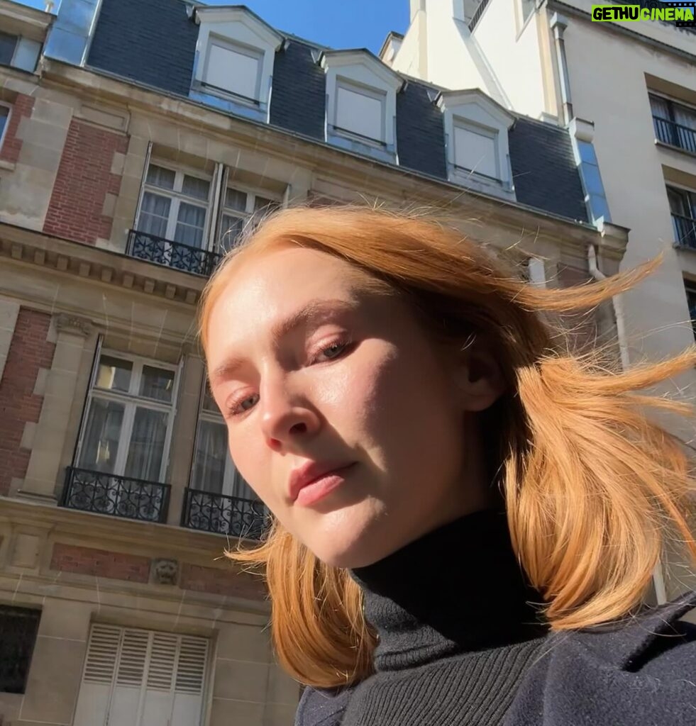 Gina Stiebitz Instagram - 48h in Paris 💌 Merci @akrisofficial @philippverheyen @tillzettl @martensgarten