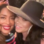 Gina Torres Instagram - Had the extreme pleasure of attending the opening night performance of #TheWiz at The Pantages theater in LA. The talent on the stage is staggering and inspiring from our leads to every single member of the chorus. Expertly directed by @schelewilliams this reimagining of a most beloved musical is a MUST SEE!! I’ll see ya’ll again on BROADWAY! #Ashé #alltheflowers🌹 1)mothers and daughters 2)2Glindas and 1 Legend 3)Gina is always fangirling always in awe always supporting 4) DAYUM GINAAA!!!! 5) when your baby meets a Queen 6) Curtain Call 7) Believe ✨🙌🏽🌹