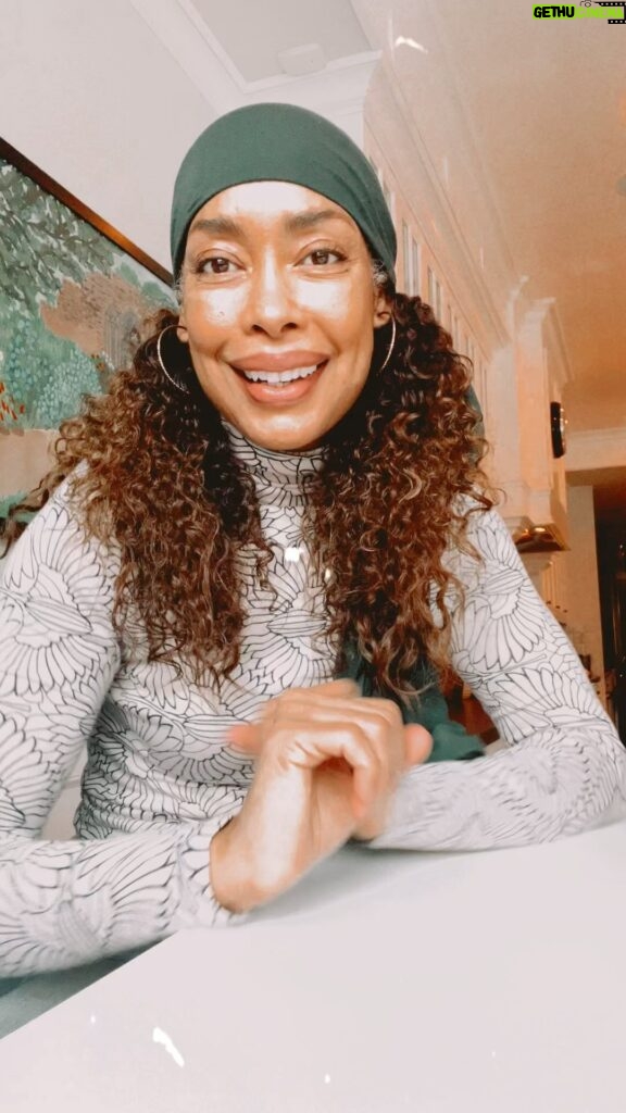 Gina Torres Instagram - I’m not getting a kick back. But if you’re like me looking for holiday gift ideas, maybe this will help! @tearunners has a delicious selection of teas and tea ware for the complete experience. Give it a 👀 Happy Shopping!!