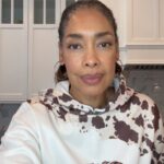 Gina Torres Instagram - The good people at #Hydralyte generously made sure we stayed hydrated on the picket line during the dog days of summer. Going into the weekend, try to do something good for you. Doesn’t have to be extravagant. Maybe it’s just about making that glass of water a little more fun and effective. #StayHydrated #StaySafe #PracticeKindness PS. I’m not being paid for this. 😊 PPS: They have a passionfruit flavor that’s delish too.