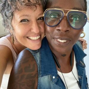 Gina Yashere Instagram - Happy burfday to my ride or die, #choonsontuesdays backup dancer, Nina Rose, aka  Ninja.
May we have many more years of fun, laughter & love
❤️❤️