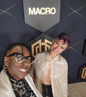 Gina Yashere Instagram - Happy burfday to my ride or die, #choonsontuesdays backup dancer, Nina Rose, aka  Ninja.
May we have many more years of fun, laughter & love
❤️❤️