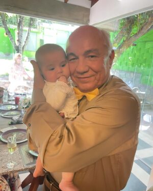 Gioia Arismendi Instagram - Bautizo 🕊️ Gala 💎 Isabella 🪷 13.01.2024 
.
Gracias a todos por estar los Amamos!!! 🙌🏻♥️🧿🪬⭐️💎 Unidos en el Amor a Dios Padre Madre 🫶👐💓y recibiendo su bendición!!! 
Gracias Padrinos 👐 Familia ♥️ Amigos 🙌🏻!!! 
.
Y así la pasamos en una celebración 🍾 íntima y maravillosa!!! Ahora compartiéndola con todos ustedes!!! 🥰
.
Gracias especiales por el lugar maravilloso, en su VIP, atendidos clase aparte Gracias Gracias Gracias Dani con la divina comida y atención del Restaurant 🍴 @gourmetplanetve ✅🙏👍🏻⭐️ @gourmetplanetlpg 
.

Gracias Gracias Gracias 🙏👐🙌🏻🫶 
Amén Amén Amén 
.
Make Up & Stylist & Asesoría de Imagen @bambolabygioia 💄
.
Photos Fotos de mi celular! 📱 
.
Siempre en el único e infinito camino de Dios en #AmorMotorDelMundo 
#gioiaarismendi 
#bambolabygioia 
#gioiamom #gioiamoms 
#amoromcondicional
#amordeDios
#familia
#bautismo 
#gioiainfinita
#gioiarte 
#Agradecidos #Gracias #GraciasDios 

Ya conoces @gourmetplanetve @gourmetplanetlpg