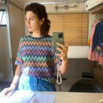 Giulia Bevilacqua Instagram - Alle prove avevamo immaginato Serena più riccia e cotonata poi abbiamo preferito che fosse più semplice, com'è lei. I provini sono una fase importantissima per trovare il personaggio e per me è un vero spasso. Stasera il secondo appuntamento con il #metodofenoglio su @rai1official di @cas__ale. Mi raccomando, perché stasera si entra nel vivo della storia e sarà sempre più un crescendo di emozioni e tensione.