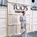 Giulia Bevilacqua Instagram - @tods @walterchiapponi 🤍 Un'emozione grande assistere a quest' ultima bellissima sfilata di Walter, in una location così straordinaria, un omaggio a tutti gli artigiani e alla loro arte. @othersrl @vaneboz @la_sara_kane @yourmood_official H&m @simonebelliagency @giulialuciani_mua @jonathancrema