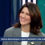 Giulia Bevilacqua Instagram - Quella volta in cui @giuliabevi tirò una pigna in faccia ad @albarohrwacher Ps: grazie Giulia, amica e attrice magnifica Timeline, ogni domenica alle 10.40 su Rai 3 #giuliabevilacqua #albarohrwacher #timeline #rai3 #rai