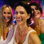 Giulia Bevilacqua Instagram – Ridere come vent’anni fa… anzi, più di prima.
#centrosperimentaledicinematografia 
@purplevalentine @federicaflavoni 
❤️💃