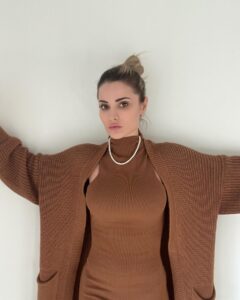 Giulia Elettra Gorietti Instagram - Solo insieme possiamo fermare la violenza sulle donne. Per questo sostengo @weworld.onlus che da anni lavora in Italia con tante donne in situazioni di difficoltà, per realizzare insieme una catena di solidarietà, uno spazio sicuro per dire che noi ci siamo e che trovare aiuto è possibile. Fallo anche tu! Sostieni gli Spazi Donna WeWorld donando al 45590, scattati una foto a braccia aperte e postala sul tuo profilo taggando WeWorld e due persone che contribuiranno a formare una #BarrieraControLaViolenza. Invito a partecipare @annafavella @miriamcandurro @nicolemoscariello @stella_pecollo @carlottatesconi @vanessa__gr__ @_alessandraperna_