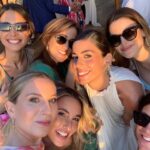 Giulia Elettra Gorietti Instagram - CAPRI Nulla é più bello di un matrimonio che celebra un VERO amore. É stato emozionante. Allegra e Tommaso ♥️ . . . . . . . #wedding #capri #allietommi #friends #happiness #italianwedding #matrimonioitaliano #isoladicapri