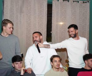 Giulia Elettra Gorietti Instagram - Happy birthday Niño 🤍
Foto festa parte uno.
.
.
.
.
.
.
@pietroiemme9 @ilpescatore_montepaone @giuseppe_cristiano_film 
#happybirthday #compleanno #party #havefun
