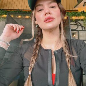 Gizem Denizci Instagram - Me, doing me 🧋🧋🧋🫧