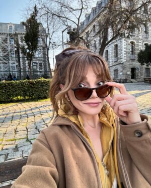 Gizem Ünsal Instagram - Güneş, kahve ve yeşil 🍀