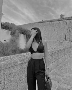 Gizem Emre Instagram - Last night in paradise before going back to reality 🤍