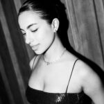 Gizem Emre Instagram - Glückwunsch an alle Gewinner des @filmpreis!Es war mir eine ehre ein Teil des Moderations Ensemble zu sein ✨