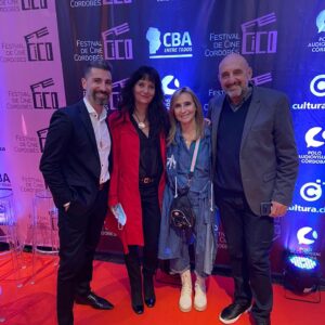 Gladys Florimonte Instagram - Personalmente me gusta disfrutar cada momento del trabajo… simplemente porque me hace feliz 😉

Anoche junto a parte del elenco y equipo de @peliculalachancha estuve en la Apertura del Primer Festival de Cine Cordobés en la ciudad de Villa Maria. 

Gracias por cada palabra y por el recibimiento tan amoroso ♥️

@elpumagoityok 
@franco_verdoia 
@cultura.cba 
@m.inesmoyano 
@incaa_argentina 
@agenciaab 

#pelicula #cine #cineargentino #espacioincaa #gladysflorimonte #lachancha #actriz #actrizargentina