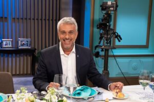 Gladys Florimonte Instagram - Otras fotos de la #mesaza de hoy con @mirthalegrand y una divertida charla con @florimontegladys @hernandrago @escuderosilvina @joaquinlevinton 
Por algo es @lamesazarg