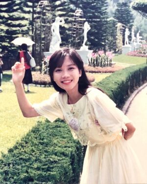 Gladys Tsai Instagram - 母親節快樂😍
放媽咪美照就夠了！
沒有比較沒有傷害🤣🤣🤣
#當初幹嘛不出道去演瓊瑤
#love #mom #momlife #life #beauty #young #happymothersday