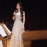 Gladys Tsai Instagram - 開春初五第一個工作就很幸福 和狂美交響管樂團一起陪大家過情人節🥰 璀璨經典百老匯北中南巡迴中 明天我會在台中國家歌劇院 2/22-24在高雄衛武營繼續擔任導聆人 歡迎大家來現場一起享受音樂饗宴🎵 #好喜歡這組照片好有氛圍感 👗 @artizstudio.tw @gracekelly.tw 📷 @uuu_fish @yuyo.studio 💄 @yunnietang_makeup #love #life #work #music #broadway #dress #concert #mc #host #生活 #日常 #工作 #音樂會 #主持 #主持人 #狂美交響管樂團 #百老匯 #禮服