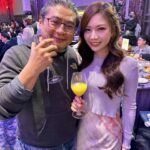 Gladys Tsai Instagram – 東森電視尾牙🥂
星攻略主委主秘聯手送紅包囉🧧
除了和好多節目主持人相見歡
還看到好多以前當主播時期的老同事
真的好想念大家
還有跟我情同兄妹的攝影神搭檔🥹
#love #life #work #yearendparty #party #friends 
#生活 #工作 #日常 #尾牙 #朋友