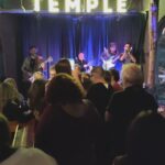 Gloria Carrá Instagram - Probando sonido en @templelaplaza Luego fue una fiesta con pogo y todo 👐🏻 Gracias a todos los que hicieron posible la fiesta coronada ✨💃 La canción es Harta de ti a quien se la dedican amichas? 🤩 Esa joggineta hermosa y cómoda es de @morfemaindumentaria ✨💃