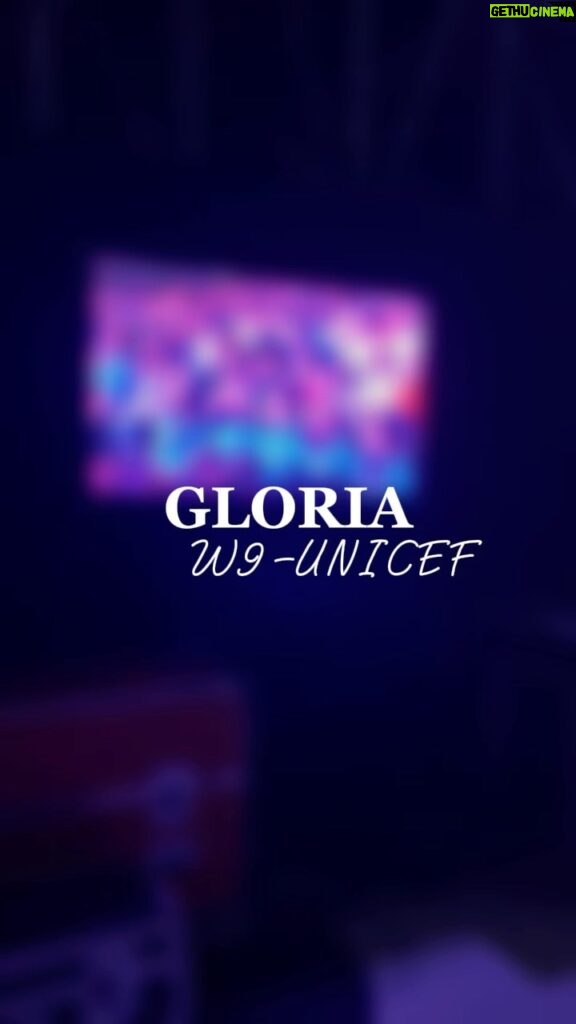 Gloria Palermo De Blasi Instagram - Ce soir, rendez-vous sur @w9officiel ! Ne manquez pas @officielgloria dans l’émission « Ce soir on chante pour les 100 ans des droits de l’enfant » avec @unicef_france Ensemble, célébrons les droits de l’enfant avec émotion et solidarité 💙 @careneromane @elodiegossuin @jerome_anthony_officiel @playtwolabel #Unicef #UnicefFrance #Gloria #GloriaPalermoDeblasi #ParleralaLune #W9