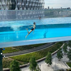 Go A-sung Instagram - Swimming in the sky