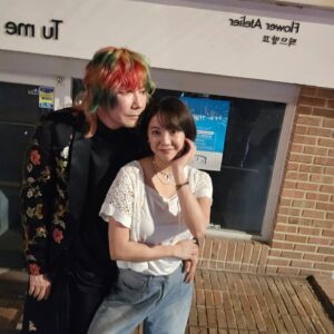 Go Eun-ah Instagram - 몇년을 알고지냈어도
앞으로의 우리가 더 기대되는 나의 인연
내친오빠같은 우리장훈오빠
늘 장난끼가많지만 그속에 나에대한 사랑.관심,걱정
든든해 우리오라버니🤍

공연 너무멋있고 벅찼어!!!고생했어요!!!🧡

#김장훈 #고은아 #사랑해 

@concert_kim