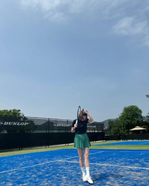 Go Eun-ah Instagram - 은아는 테니스중 🎾 

#테니스 #테린이 🌱