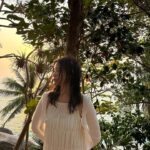 Go Bo-gyeol Instagram - Love #Thailand 🧡🙈🌴