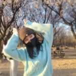 Go Bo-gyeol Instagram - April 💐 🌸요즘 날씨가 너무 좋네요..🌷좋은 주말 되세요🦄